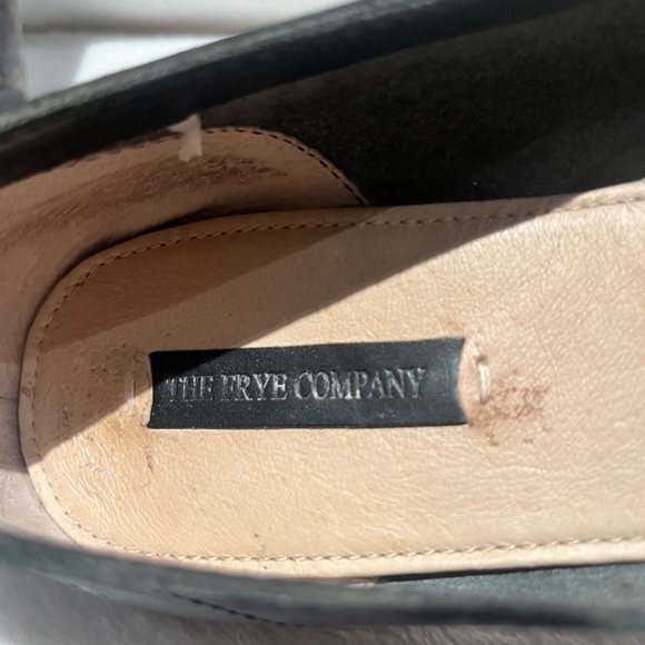 Frye Leather Slip On Black - Picture 6 of 7